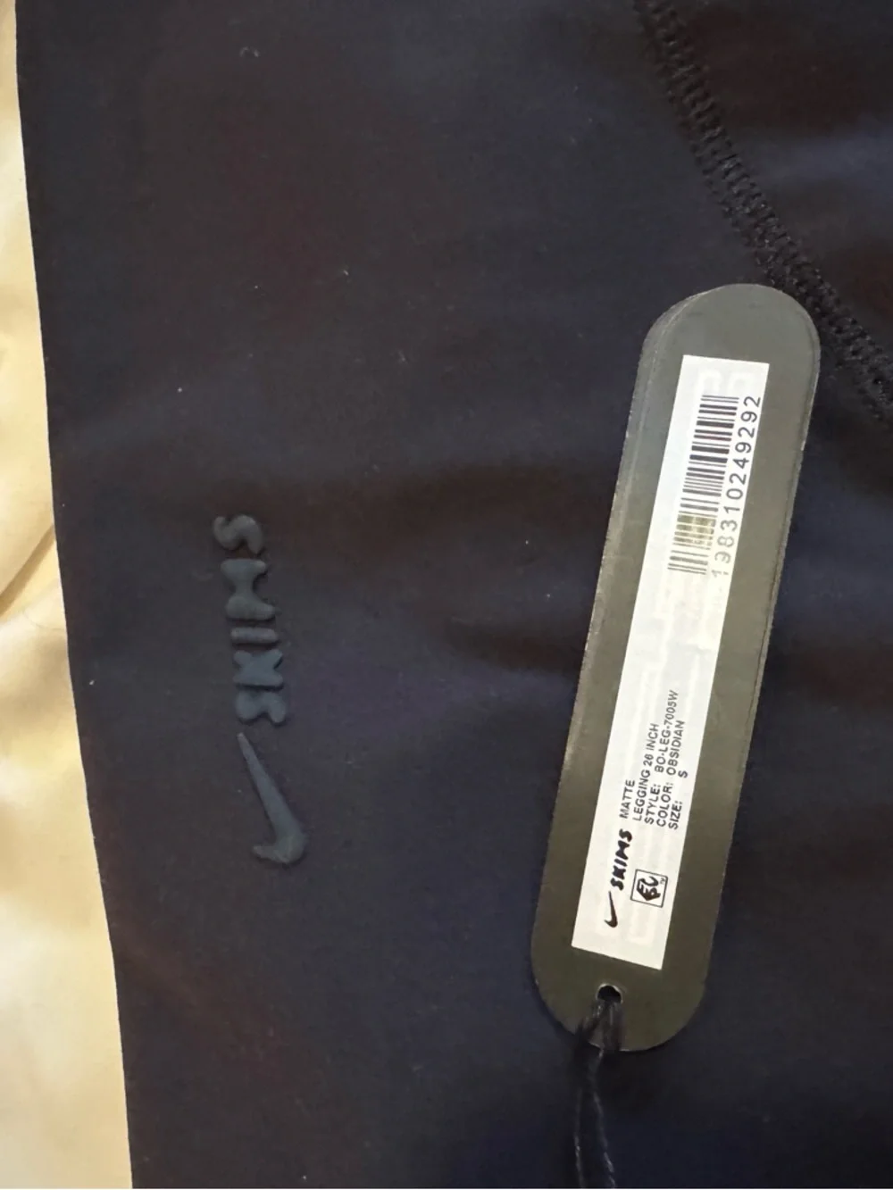 SKIMS x Nike  Black Seamless High-Waist Leggings - Picture 7 of 11